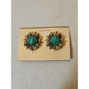 Vintage Gold Tone & Green Clip On Earrings